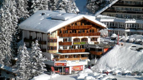 Гостиница Hotel Almhof, Хохфюген